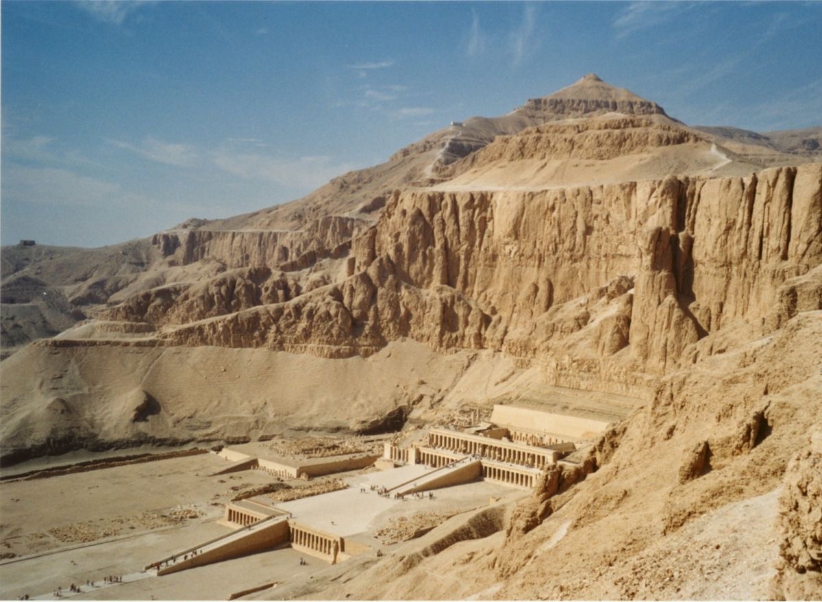 Deir El-Bahari - 2050 B.C. 