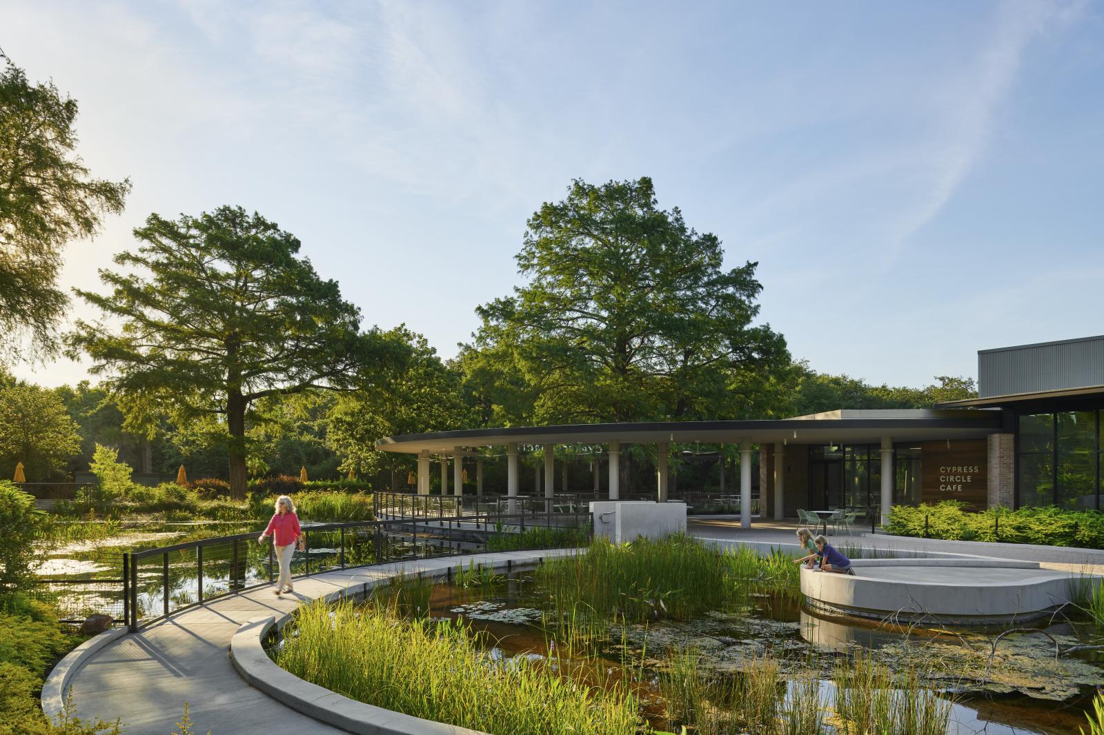 Wetland walk A redesigned front entrance, Cypress Circle Cafe sited along the Zoo’s new multi-species Texas Wetlands habitat creates a new iconic identity and positions the zoo as leaders in conservation and education. Green Restaurant Certified.