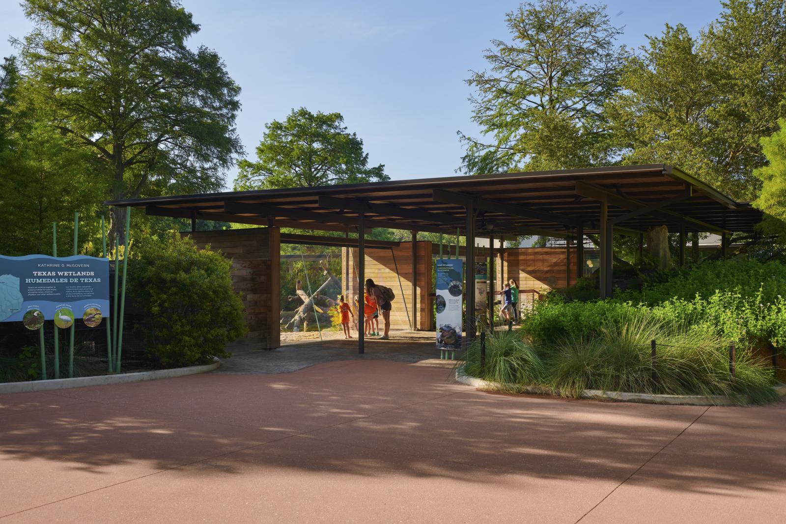 Alligator exhibit entry A redesigned front entrance, Cypress Circle Cafe sited along the Zoo’s new multi-species Texas Wetlands habitat creates a new iconic identity and positions the zoo as leaders in conservation and education. Green Restaurant Certified.