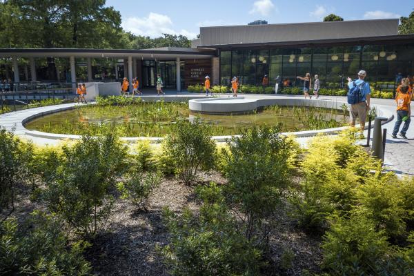 A redesigned front entrance, Cypress Circle Cafe sited along the Zoo’s new multi-species Texas Wetlands habitat creates a new iconic identity and positions the zoo as leaders in conservation and education. Green Restaurant Certified.